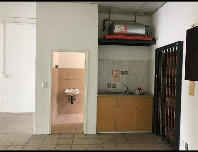 249M² RETAIL TO LET IN BARDENE